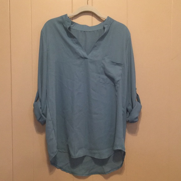 Never worn women's blouse - Picture 2 of 3